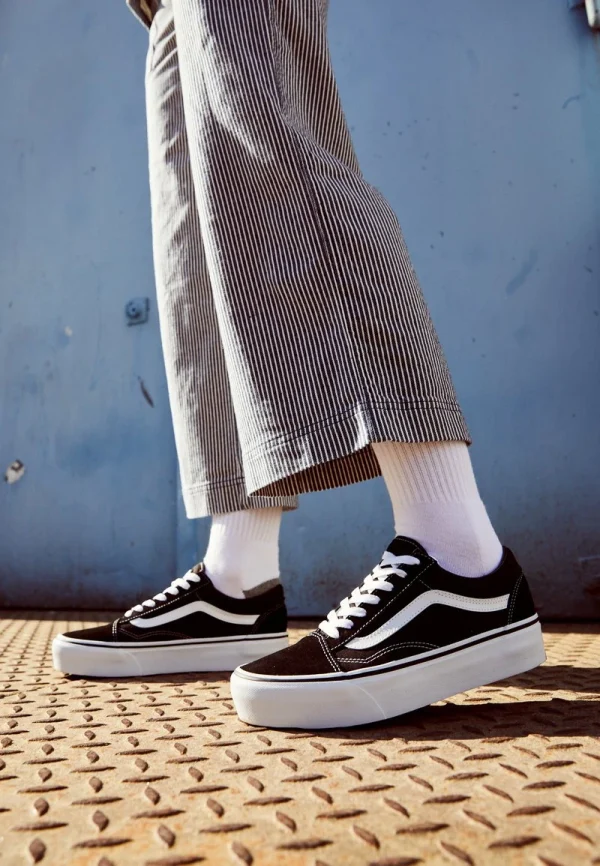 Vans UA OLD SKOOL PLATFORM – Sneaker Low – Black/white 6