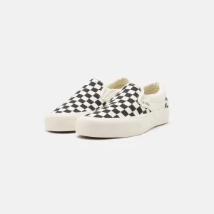 Vans SLIP ON VR3 UNISEX – Sneaker Low – Black/marshmallow 10