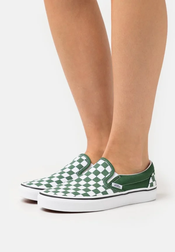 Vans CLASSIC SLIP ON UNISEX – Slipper – Greener Pastures 1