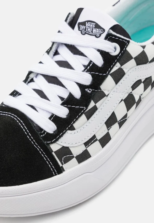 Vans OLD SKOOL OVERT UNISEX – Sneaker Low – Black/white 7