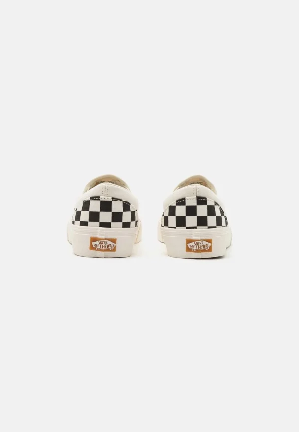 Vans SLIP ON VR3 UNISEX – Sneaker Low – Black/marshmallow 4