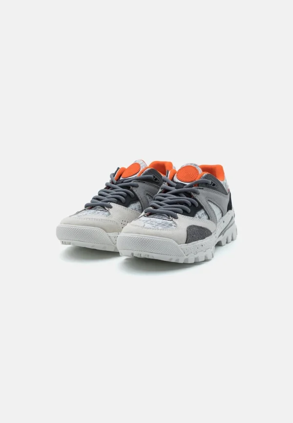 Vans AMZN TRAILHEAD UNISEX – Sneaker Low – Ripstop Grey/grey 3